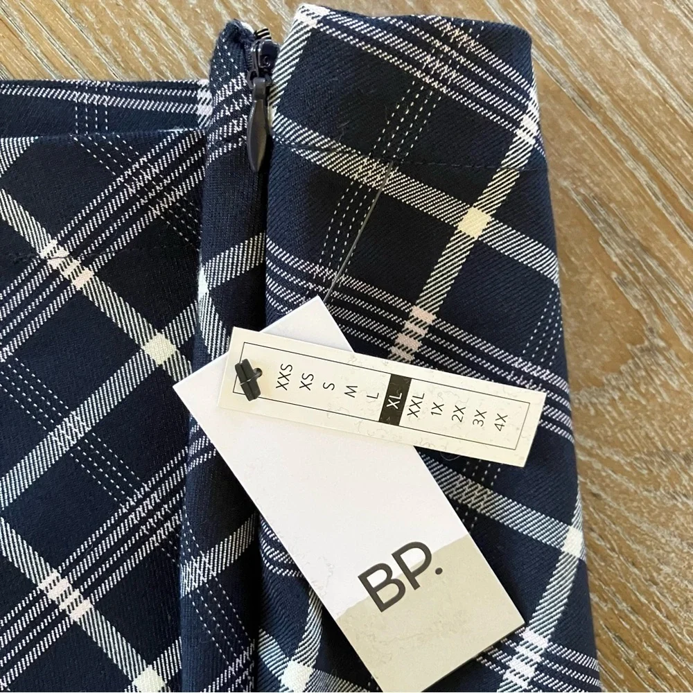 NWT Junior’s BP Navy Blue Plaid Faux Wrap School Girl Mini Skirt (XL)
